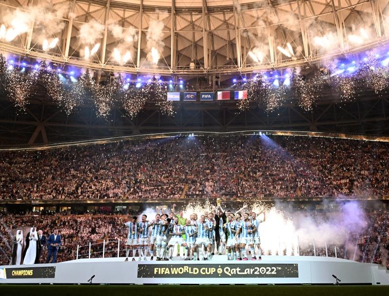 ウブロ、FIFA ワールドカップ 2022™ 優勝国の アルゼンチンを祝福 | Hublot